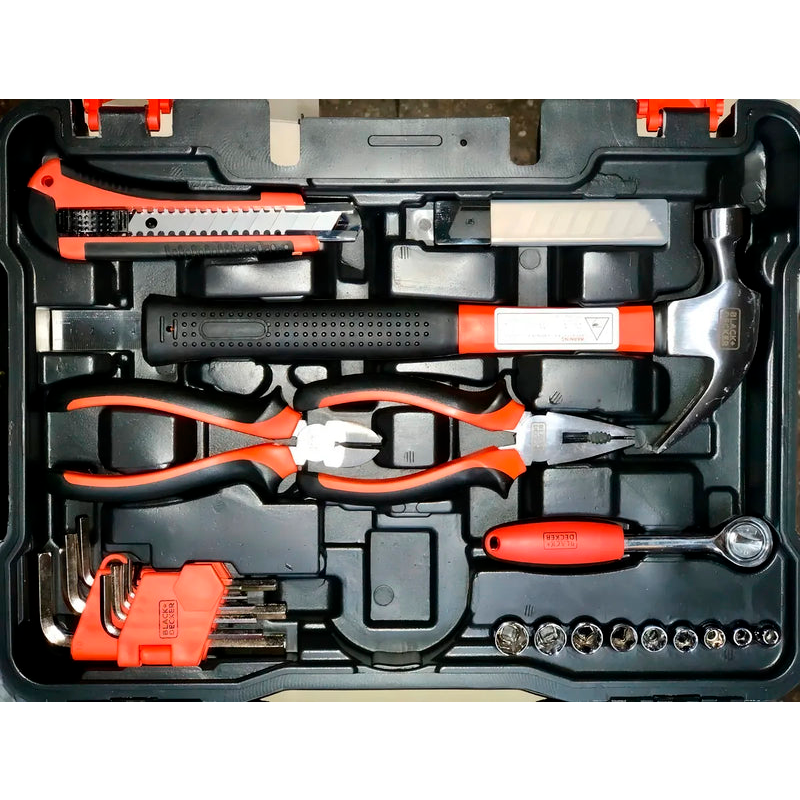 Set de Herramientas Manuales x152 Black Decker Bmt152c-ar Incluye Maletín de Transporte